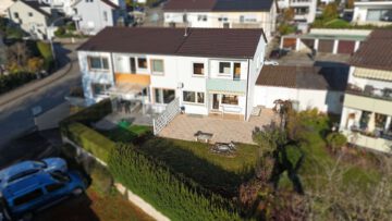 Doppelhaushälfte mit sonnenverwöhntem Garten – ideal für eine kleine Familie, 71394 Kernen im Remstal, Doppelhaushälfte